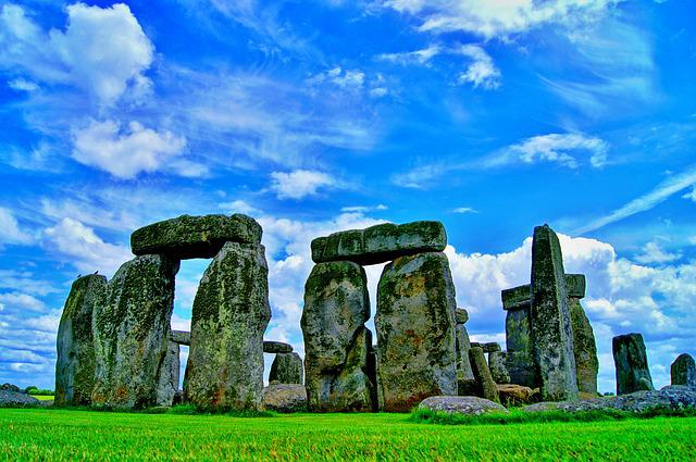 Famous Heritage Site of UK - Stonehenge Stones